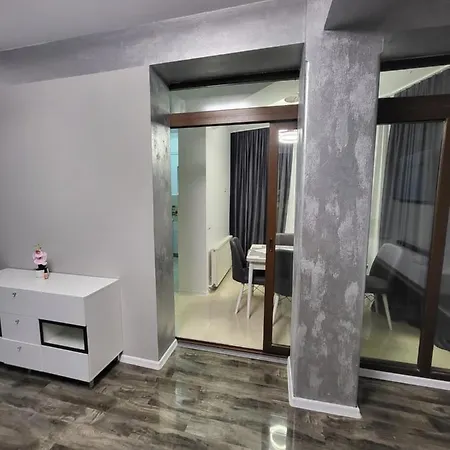 R&i House Apartament *